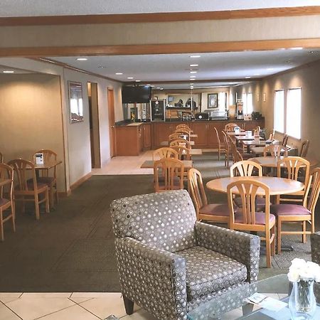 Quality Inn & Suites Μιλγουόκι Εξωτερικό φωτογραφία