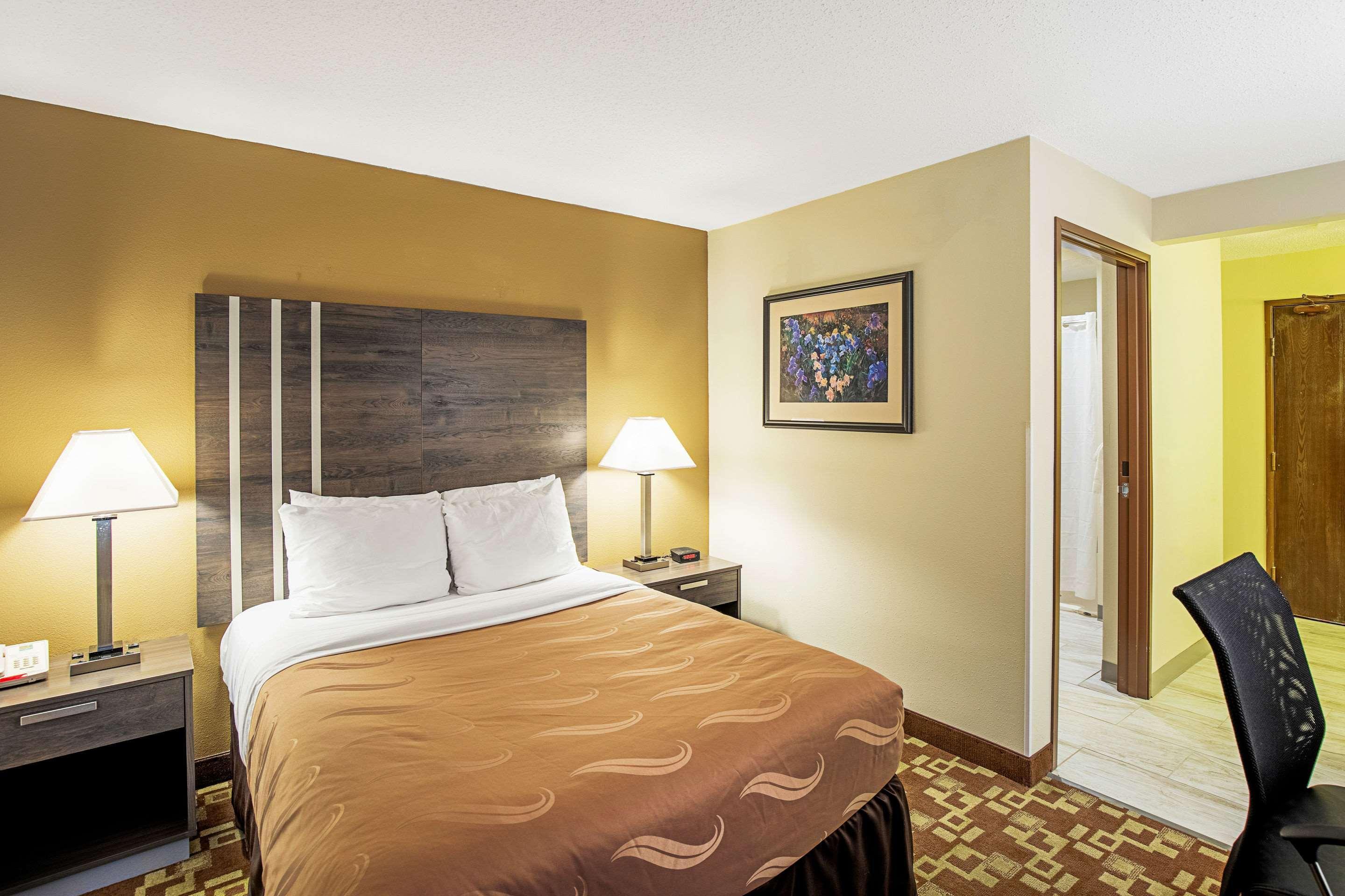 Quality Inn & Suites Μιλγουόκι Εξωτερικό φωτογραφία