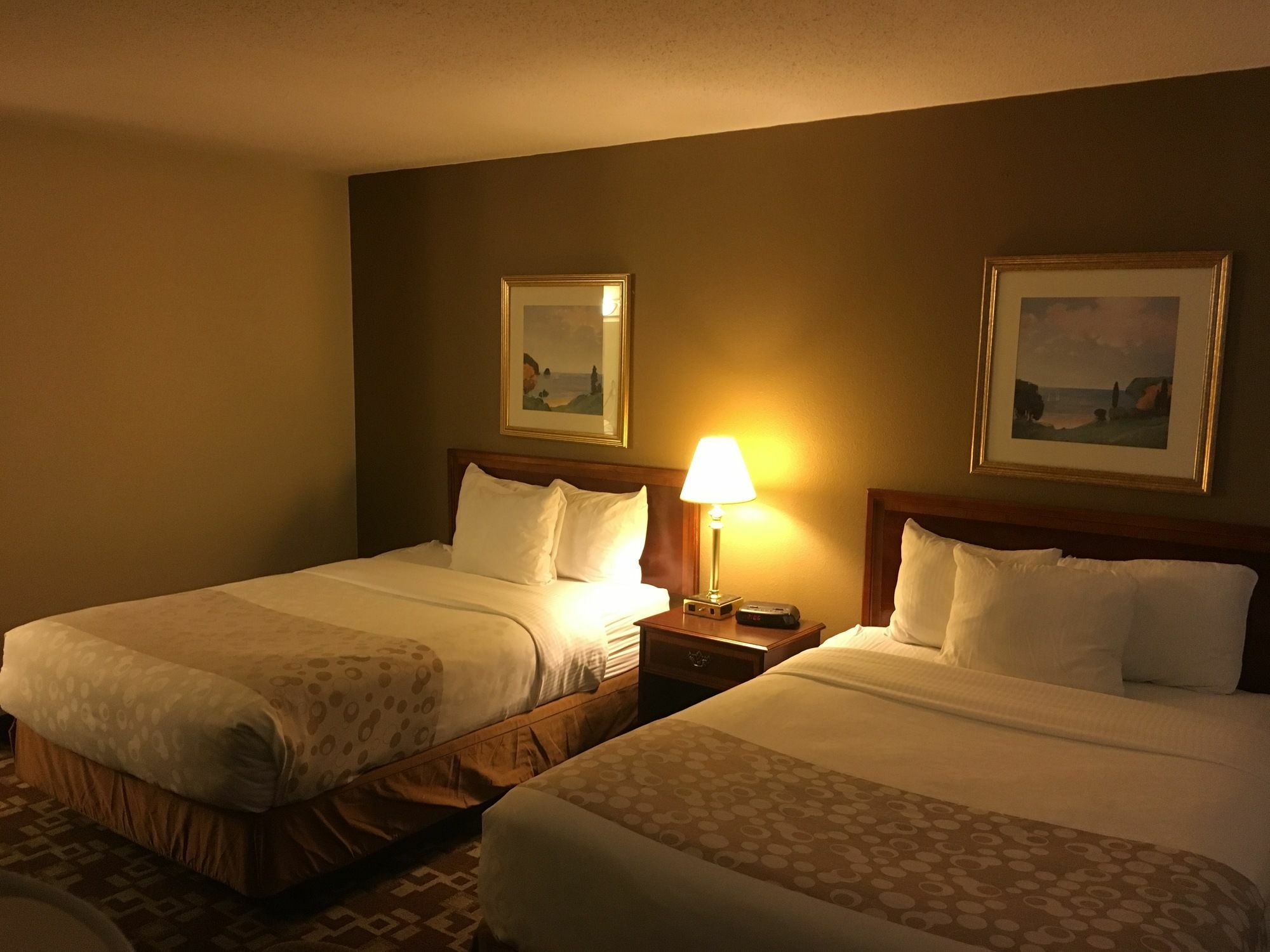 Quality Inn & Suites Μιλγουόκι Εξωτερικό φωτογραφία